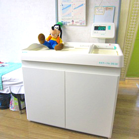 小児科　体重身長計