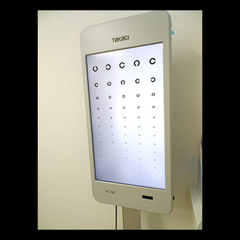 眼科　眼の検査機器　視力検査装置